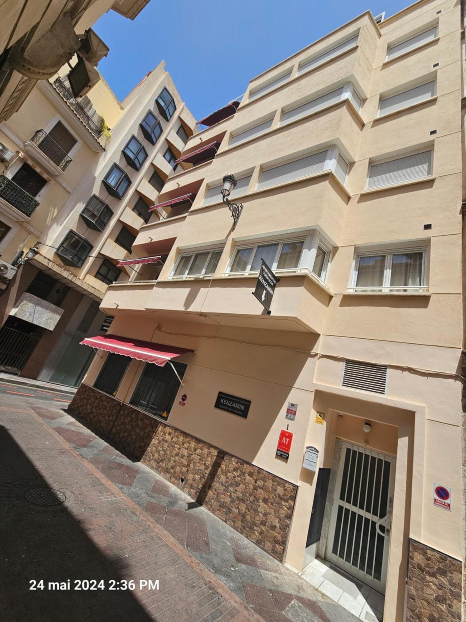 Apartamentos Turisticos Kenzamin Alicante Exterior foto